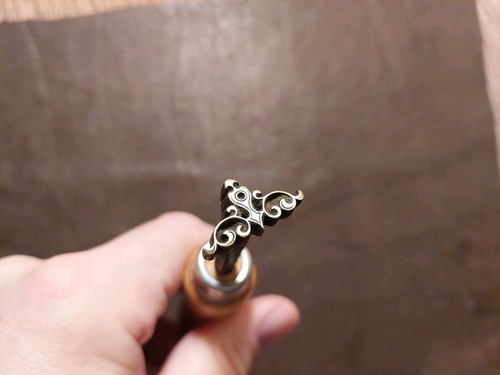 Buchbinder schöner ornament - schöner,