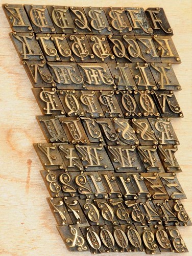 Prägeschrift mm - 9,