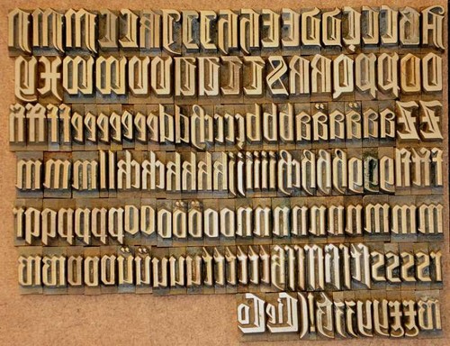 Prägeschrift mm - prägeschrift,