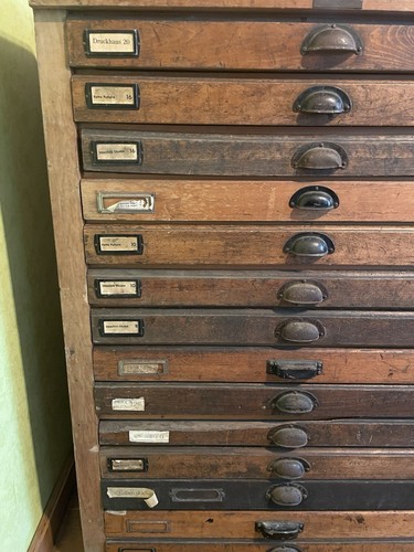 Schriftenschrank druckerei - schriftenschrank,,